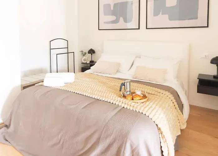 Modern Stylish Apartment - Isola & Central Station